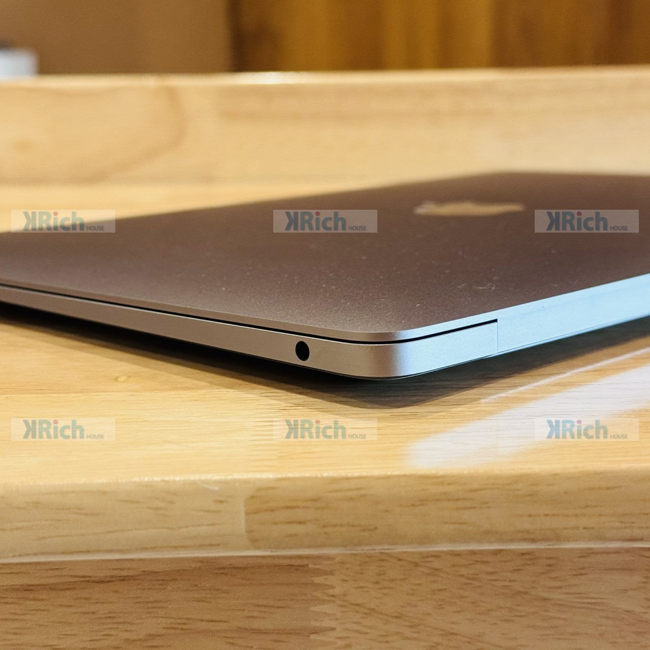 Apple MacBook Air (M1, 2020) MacBook Air (M1, 2020) M1 8-Core CPU 7-Core GPU 16GB 256GB Space Gray Used 1-Month Warranty - Image 9