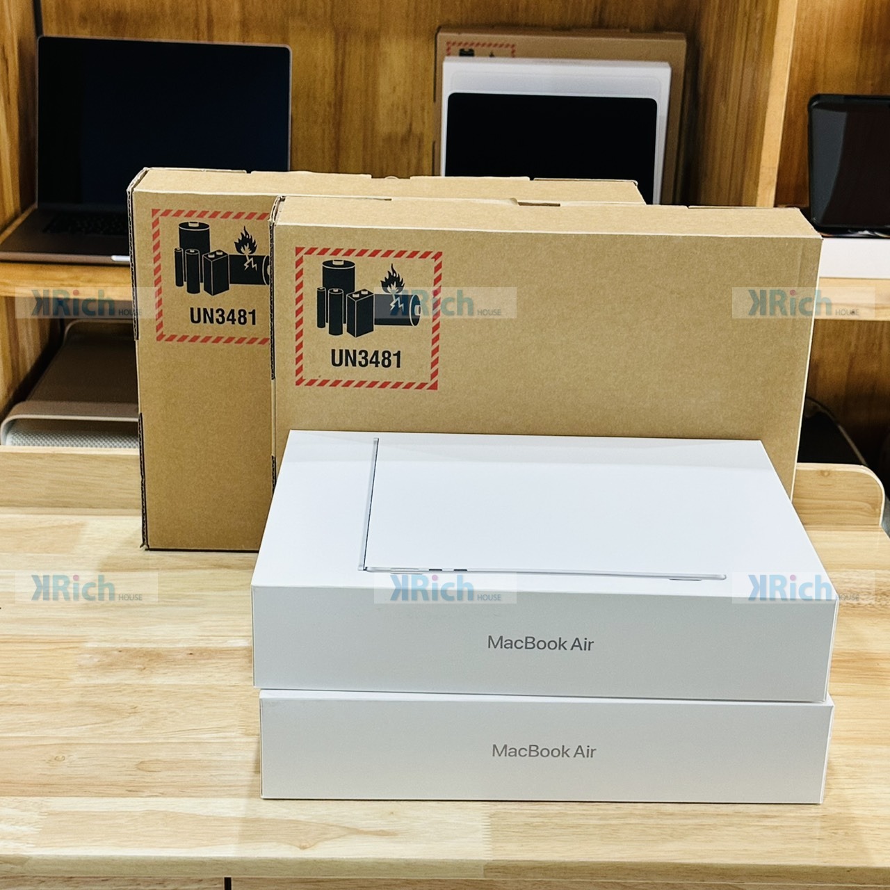 Apple MacBook Air (13-inch, M5) 13-inch (2026) M5 10-Core CPU 10-Core GPU 16GB 1TB Silver New, Unopened, 1-Year Authorized Service Center Warranty - Image 2