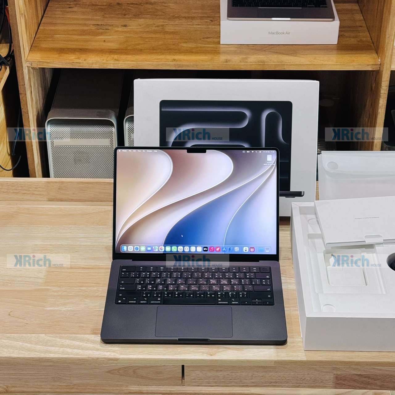 MacBook Pro 14-inch (Nov 2023) M3 Pro 11-Core CPU 14-Core GPU 18GB 512GB Used 1-Month Warranty - Image 2