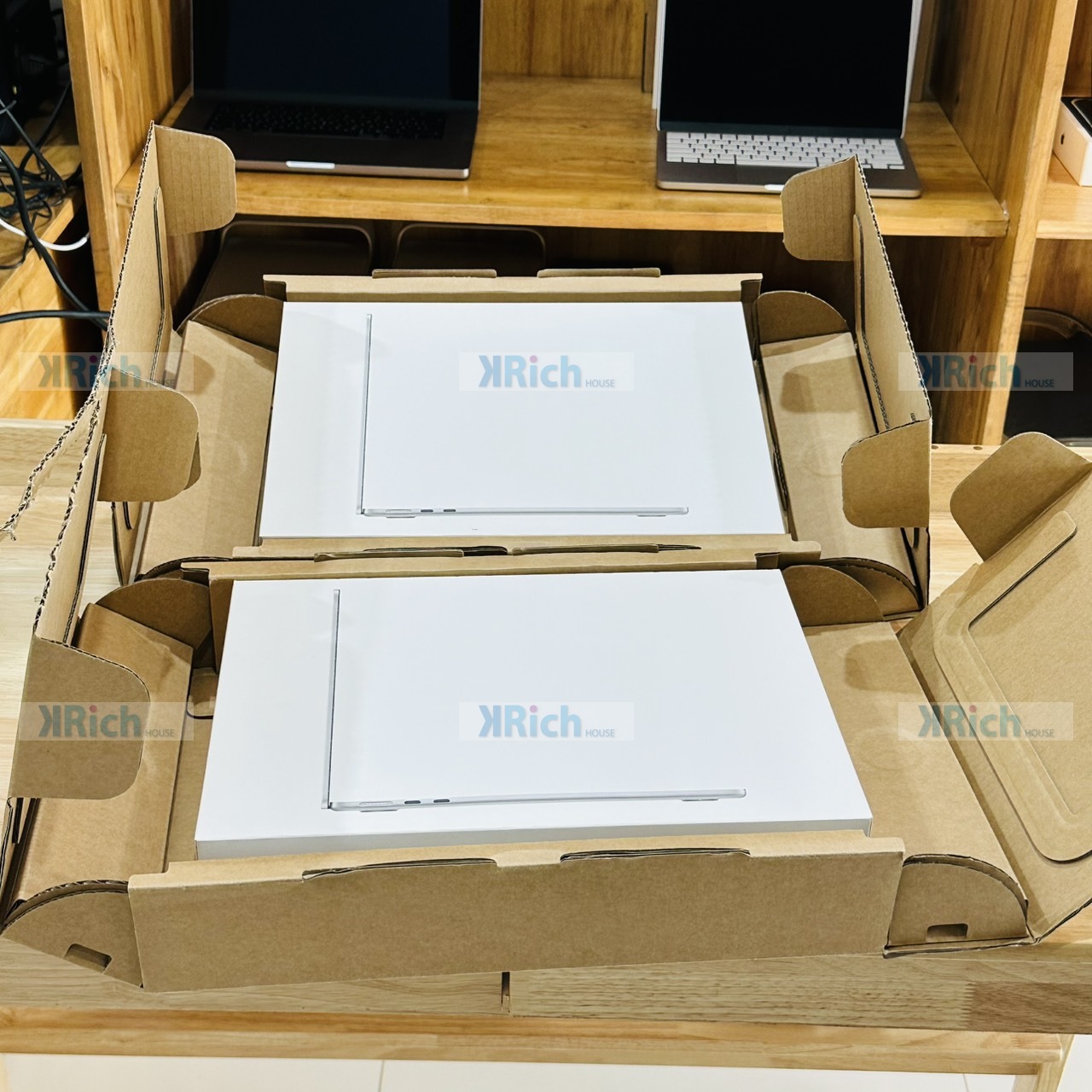 Apple MacBook Air (13-inch, M5) 13-inch (2026) M5 10-Core CPU 10-Core GPU 16GB 1TB Silver New, Unopened, 1-Year Authorized Service Center Warranty - Image 3