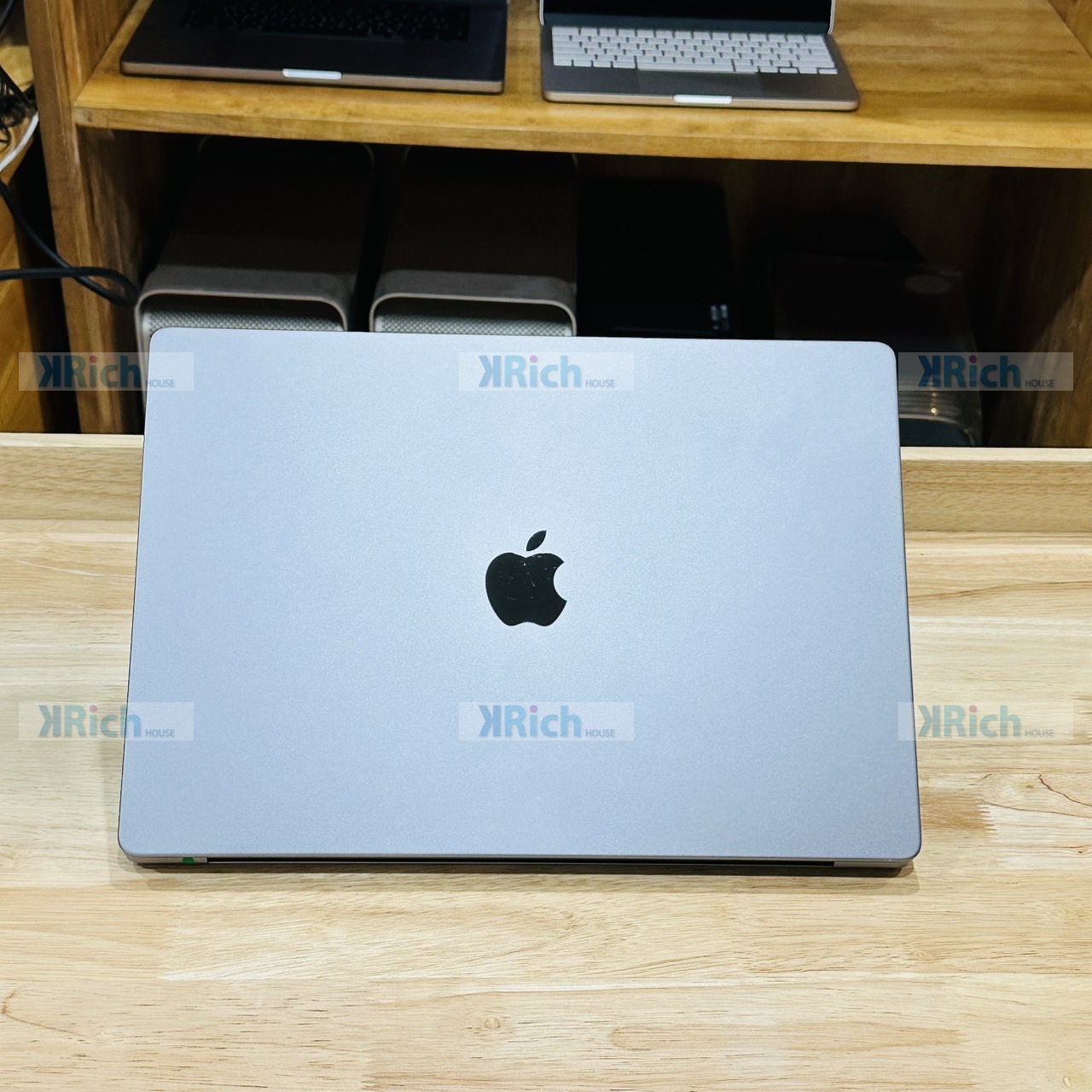 Apple MacBook Pro 16-inch (2021) M1 Max 10-Core CPU 24-Core GPU 32GB 1TB Used 1-Month Store Warranty - Image 2