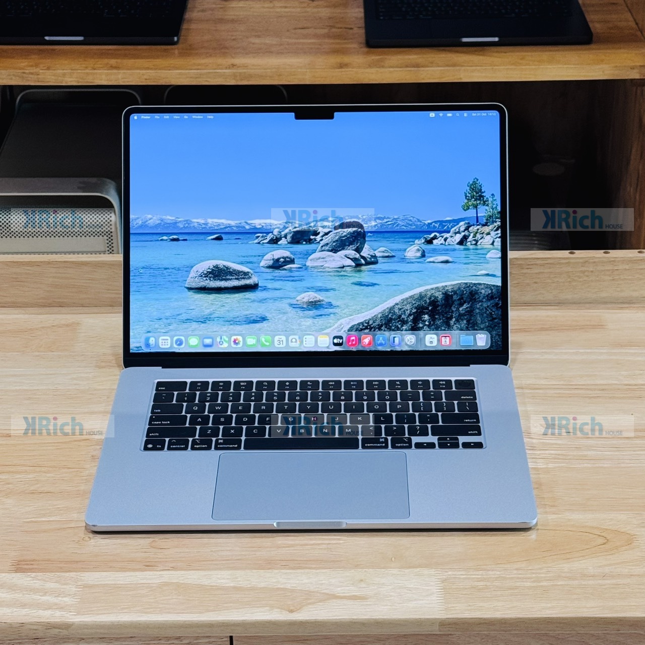 MacBook Air (15-inch, M4, 2025) Sky Blue M4 10-Core CPU 10-Core GPU 16GB 256GB Used 1-Month Warranty
