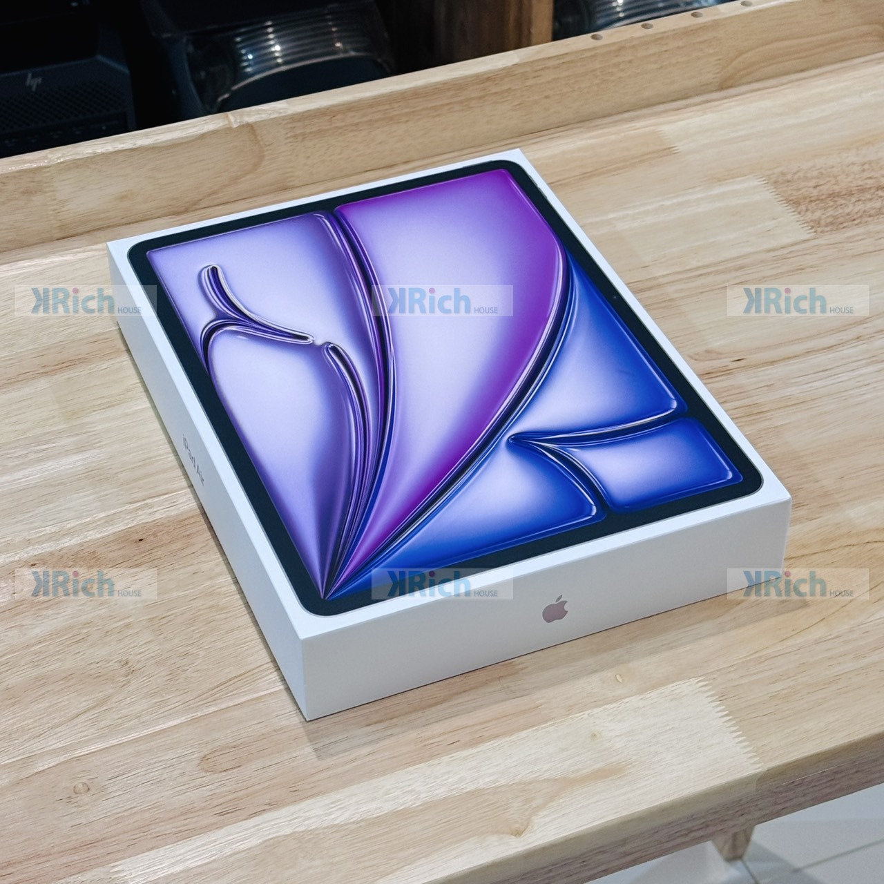 Apple iPad Air 13-inch (M4) Wi-Fi 2026 8-Core CPU 9-Core GPU 12GB 256GB Purple New 1-Year Warranty - Image 4