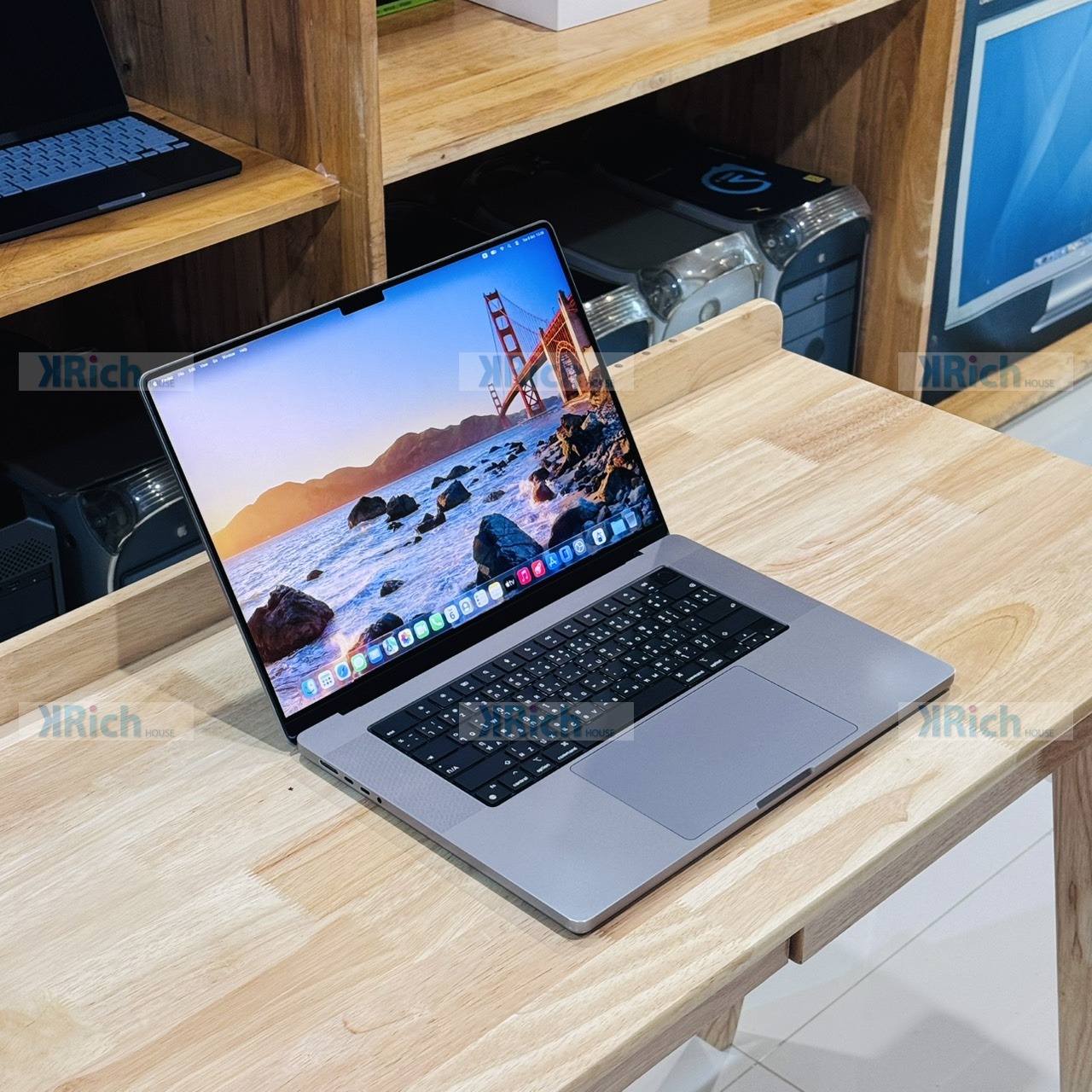 Apple MacBook Pro 16-inch (2021) M1 Max 10-Core CPU 32-Core GPU 64GB 2TB Space Gray Pre-Owned 1-Month Warranty - Image 4