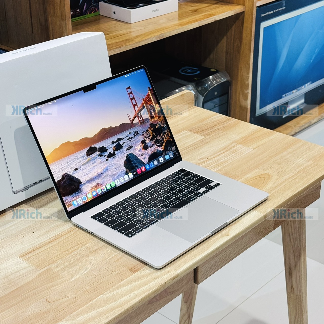 Apple MacBook Air 15-inch (M4, 2025) 10-Core CPU 10-Core GPU 16GB 256GB Silver Pre-Owned 1-Month Warranty - Image 3