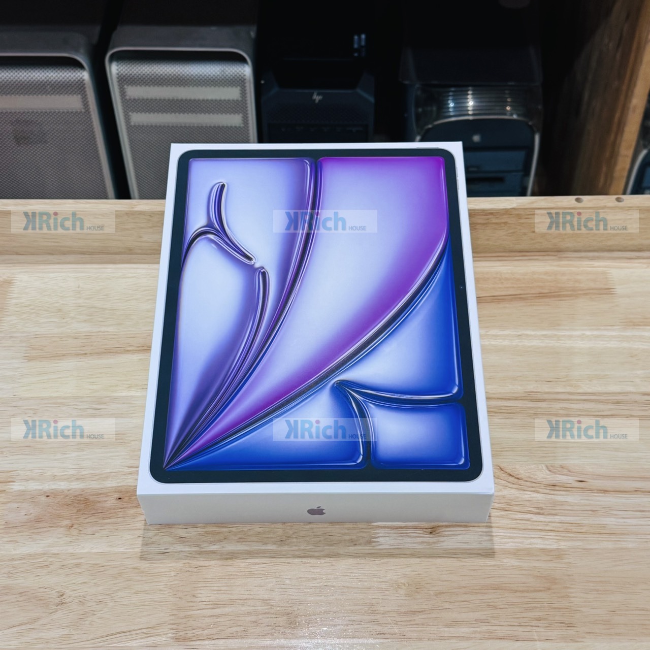 Apple iPad Air 13-inch (M4) Wi-Fi 2026 8-Core CPU 9-Core GPU 12GB 256GB Purple New 1-Year Warranty