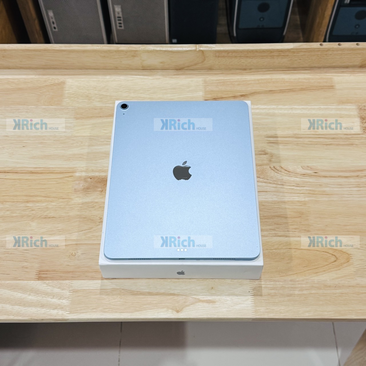 iPad Air 13-inch (M3) 2025 M3 8-Core CPU 9-Core GPU 8GB 128GB Blue Used 1-Month Warranty - Image 5