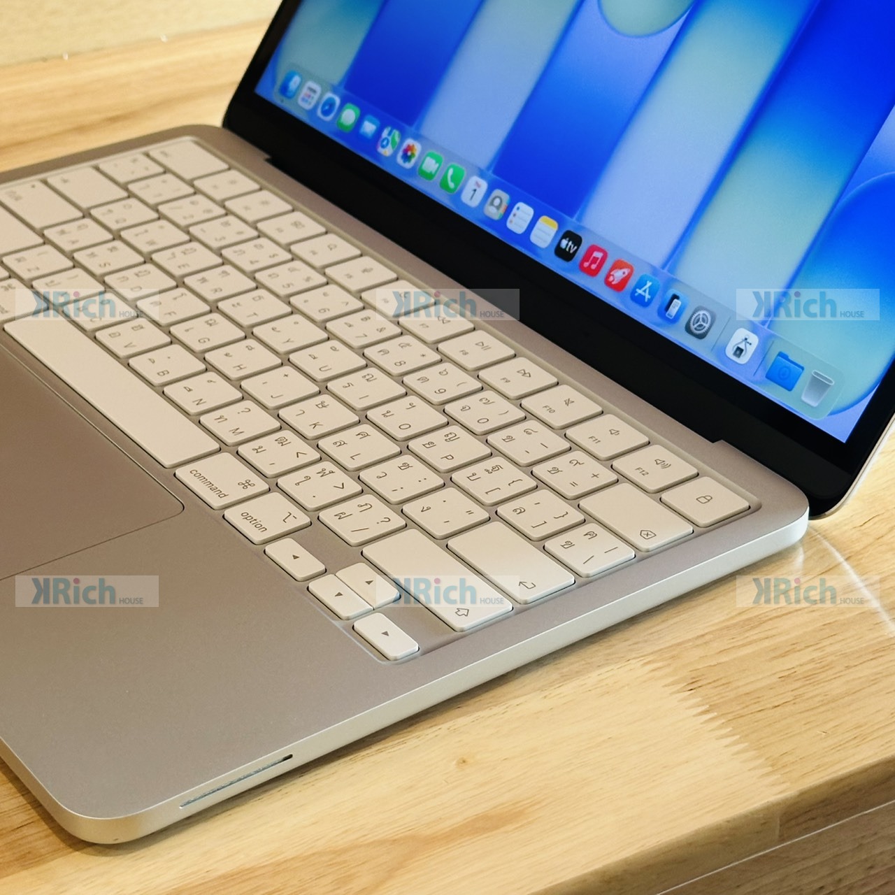 Apple MacBook Neo 13-inch 2026 A18 Pro 6-Core CPU 5-Core GPU 8GB 256GB SSD – Silver, Used Like New, Apple Warranty - Image 5