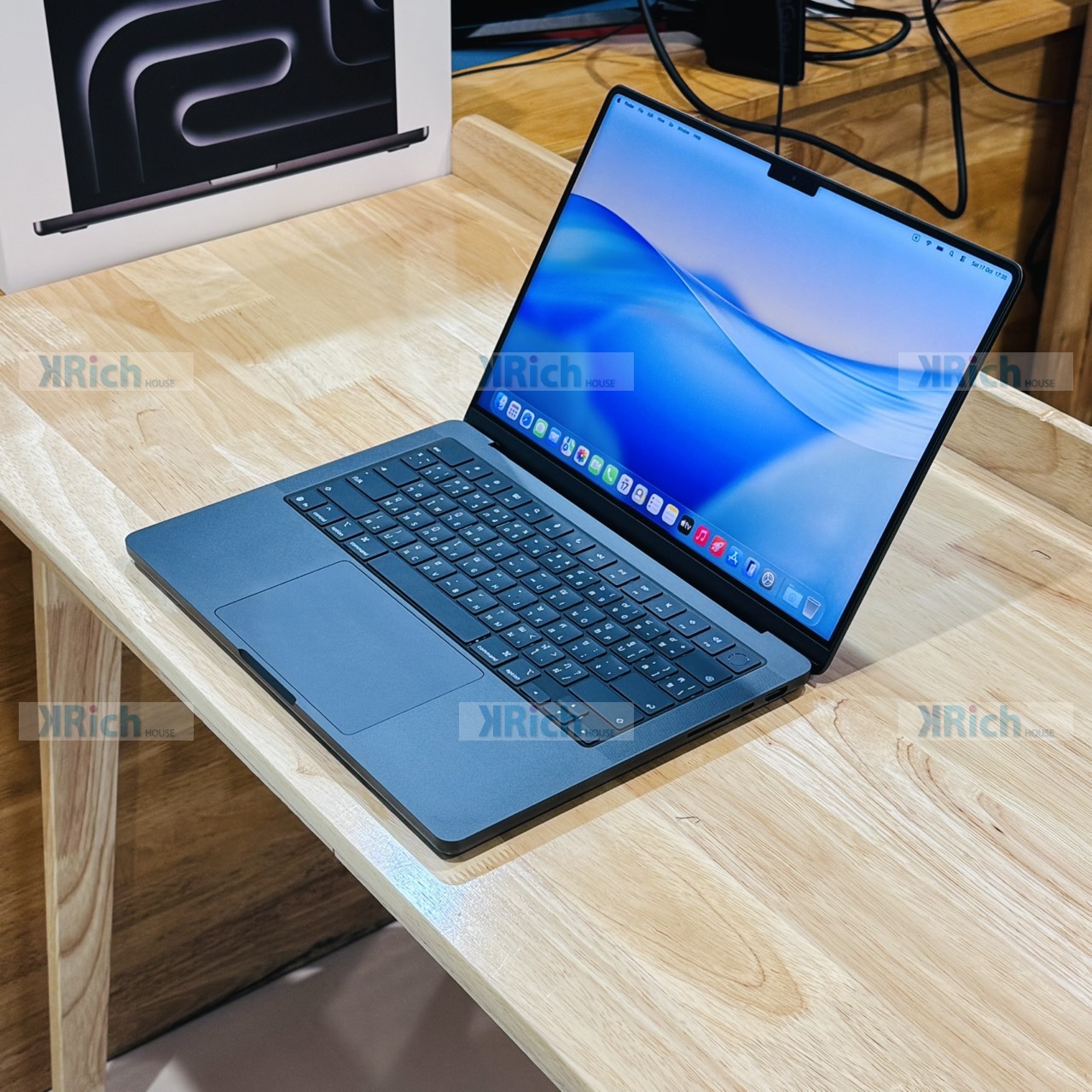 MacBook Pro 14-inch (M5) 2025 M5 10-Core CPU 10-Core GPU 16GB 512GB Like New Used Warranty 5-09-2027 - Image 5