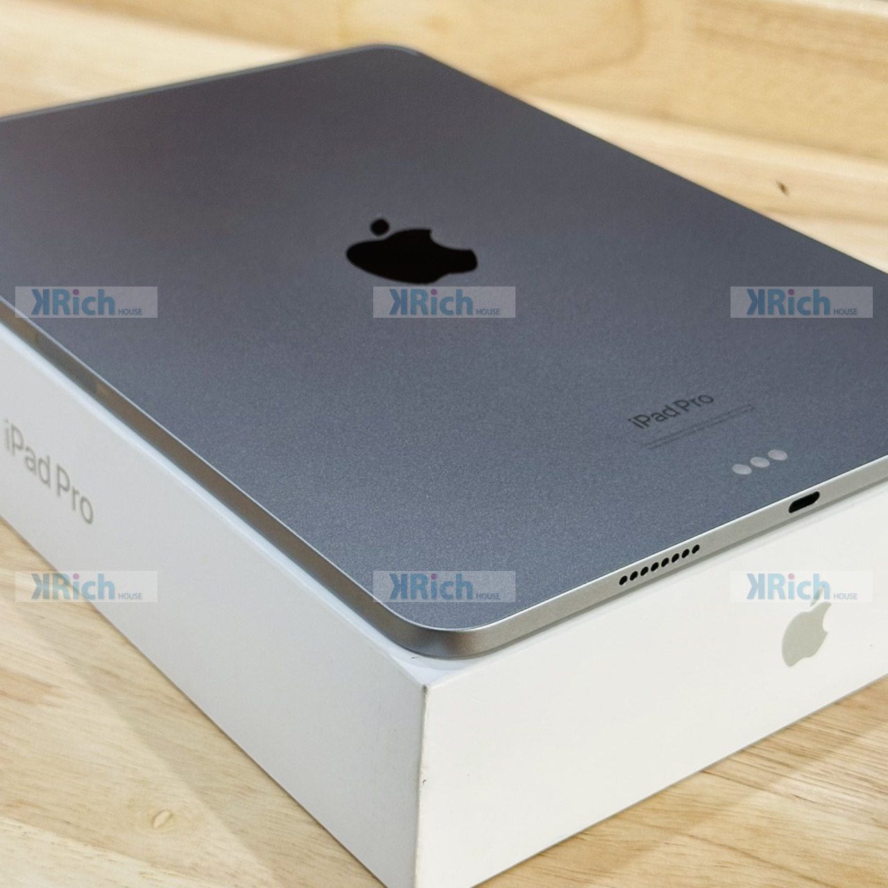 iPad Pro 11-inch (4th Generation) Wi-Fi 2022 M2 8-Core CPU 10-Core GPU 8GB 256GB Space Gray Used 1-Month Store Warranty - Image 8