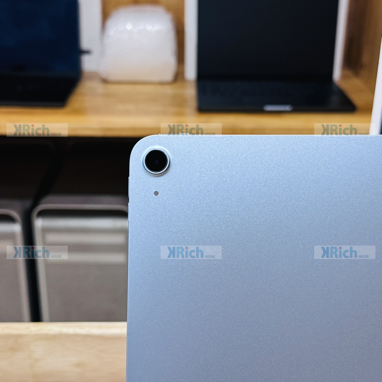iPad Air 13-inch (M3) 2025 M3 8-Core CPU 9-Core GPU 8GB 128GB Blue Used 1-Month Warranty - Image 7