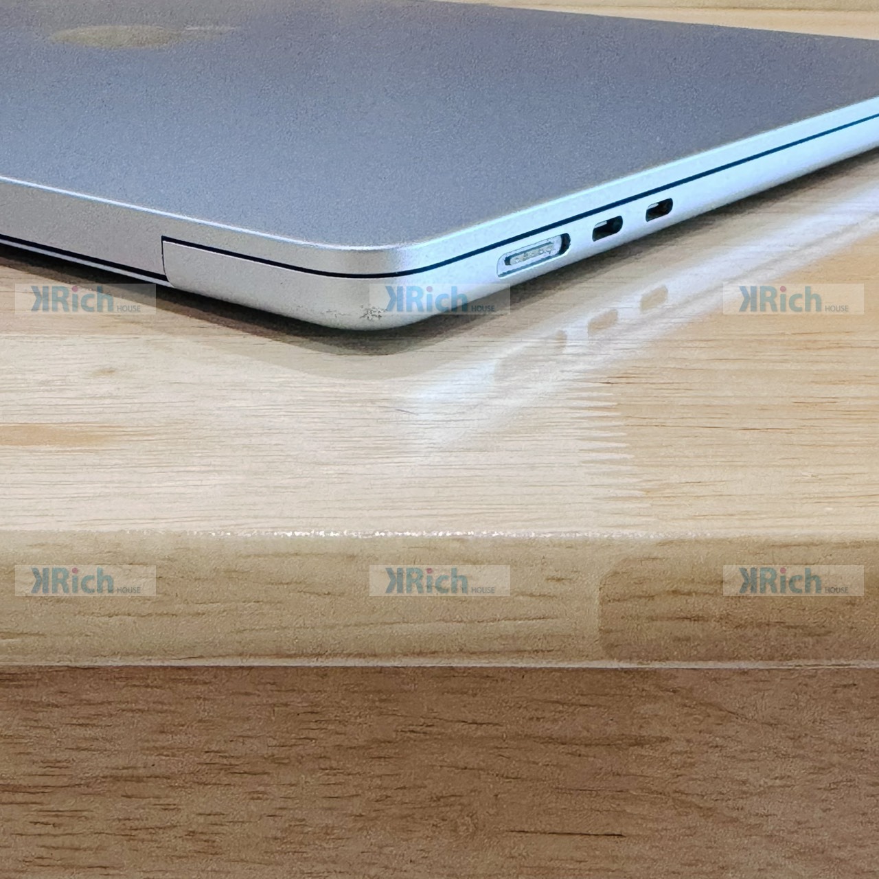 MacBook Air (15-inch, M4, 2025) Sky Blue M4 10-Core CPU 10-Core GPU 16GB 256GB Used 1-Month Warranty - Image 7