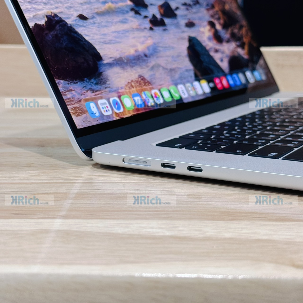 Apple MacBook Air 15-inch (M4, 2025) 10-Core CPU 10-Core GPU 16GB 256GB Silver Pre-Owned 1-Month Warranty - Image 8