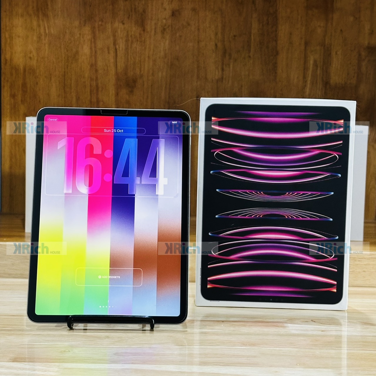 iPad Pro 11-inch (4th Generation) Wi-Fi 2022 M2 8-Core CPU 10-Core GPU 8GB 256GB Space Gray Used 1-Month Store Warranty