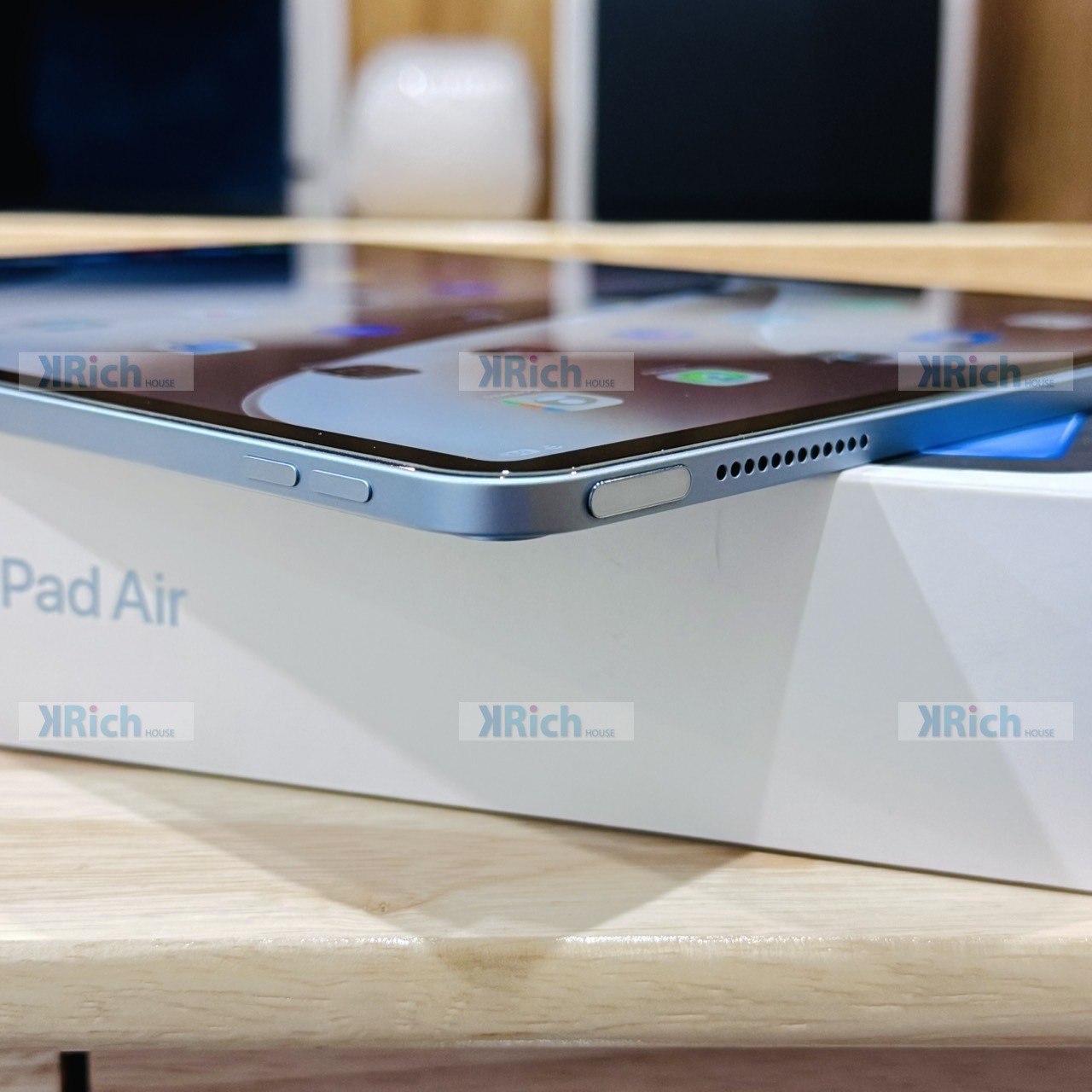 iPad Air 13-inch (M3) 2025 M3 8-Core CPU 9-Core GPU 8GB 128GB Blue Used 1-Month Warranty - Image 9