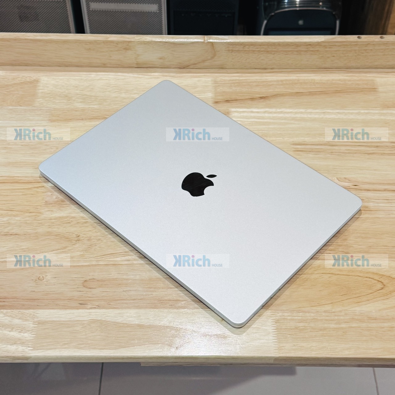 Apple MacBook Air 15-inch (M4, 2025) 10-Core CPU 10-Core GPU 16GB 256GB Silver Pre-Owned 1-Month Warranty - Image 10