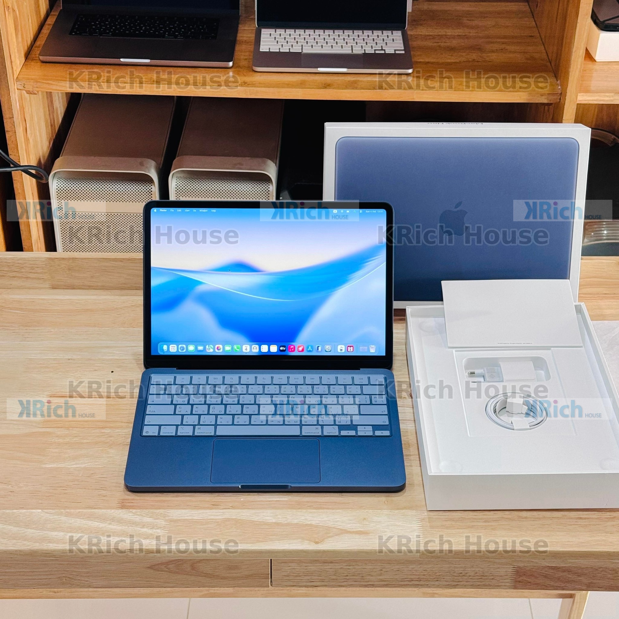 Apple MacBook Neo 13-inch 2026 A18 Pro 6-Core CPU 5-Core GPU 8GB 256GB SSD – Indigo, Used Like New, Apple Warranty until 15 August 2027