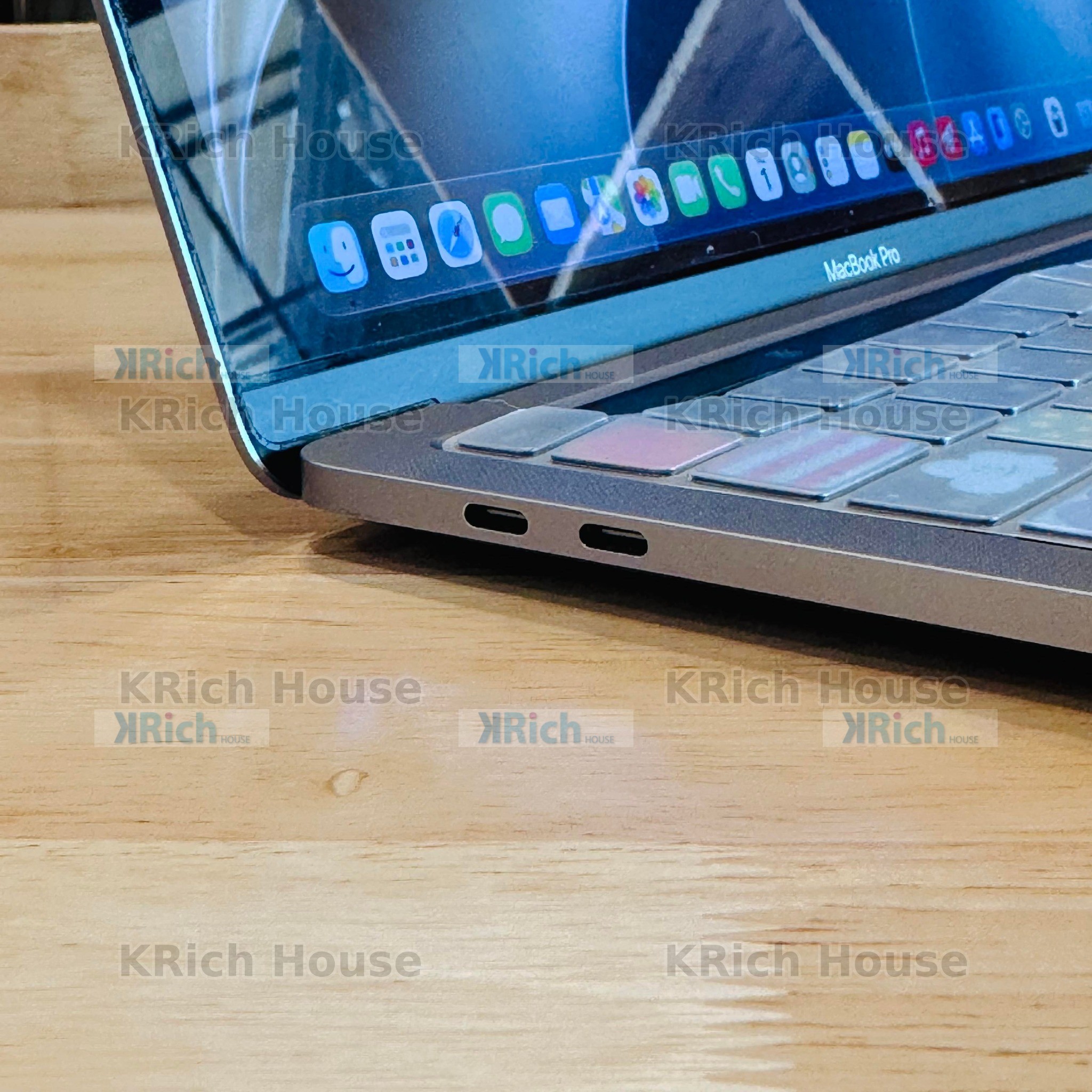 MacBook Pro 13-inch M1 CPU 8-Core / GPU 8-Core 8GB 256GB 2020 Used As-Is 1-Month Warranty - Image 4
